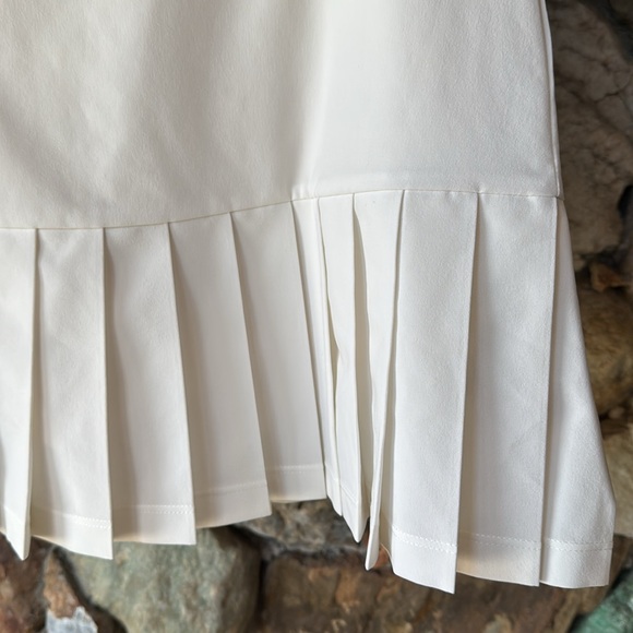 Tory Burch White Pleated Golf Tennis Mini Skirt with Shorts Size Medium - Picture 6 of 16
